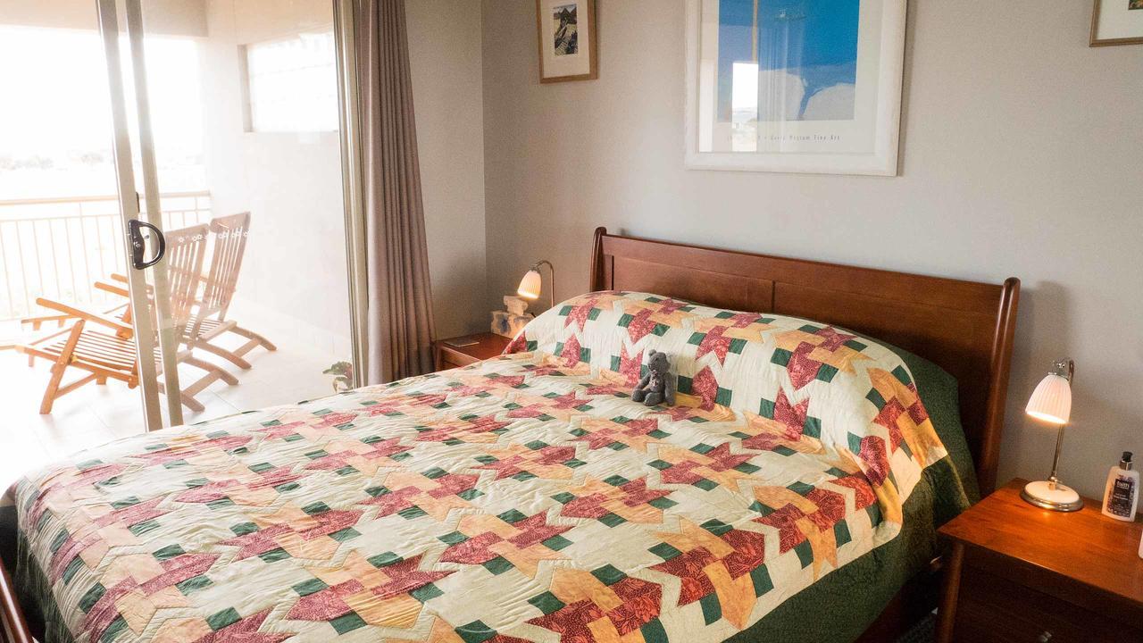 Rezare House Bed & Breakfast ウォラルー エクステリア 写真